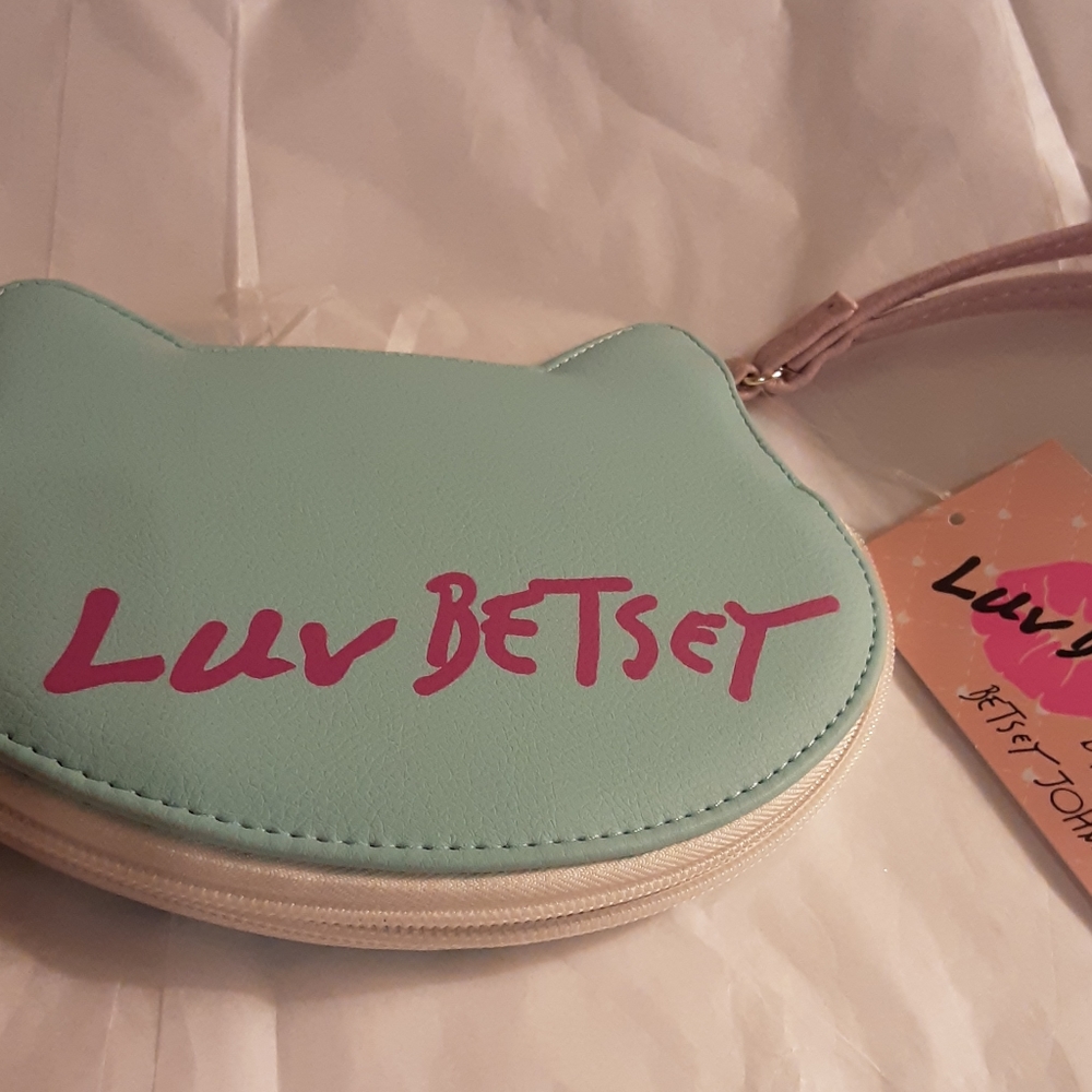NWT Luv Betsey by Betsey Johnson Cat Wristlet - Picture 2 of 5